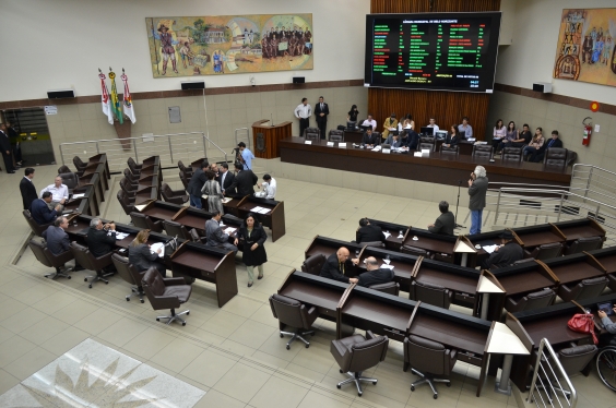 Vereadores aprovam Orçamento 2012 e PPAG