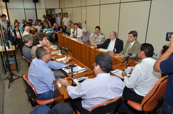 audiência pública sobre impactos no bairro de LOurdes