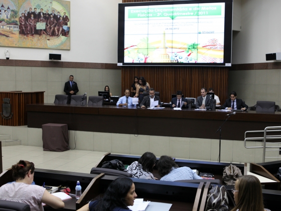 Prefeitura apresentou números referentes aos últimos quatro meses de 2011