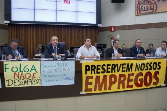 Argumentos contra e a favor do projeto de lei foram apresentados durante a audiência pública (Foto: Bernardo Dias))