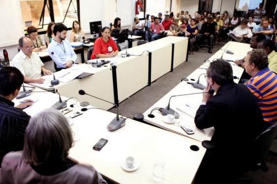 Comissão de Meio Ambiente e Política Urbana criará grupo especial para acompanhar o andamento (Foto: Rafa Aguiar)