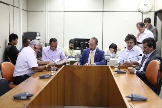 Comissão também aprovou a realização de uma visita técnica ao Centro de Saúde Diamante - Foto: Mila Milowski