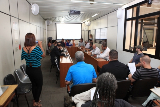 Aumento da fiscalização e implantação de parque linear foram compromissos firmados - Foto: Rafa Aguiar
