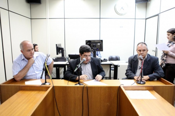 Vereadores Dr. Sandro, Tarcísio Caixeta e Silvinho Rezende, membros da Comissão Especial para o setor de TI em Belo Horizonte
