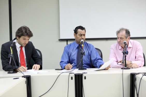 Comissão aprovou 4 audiências públicas e recebeu visita da Pastoral "Queremos Moradia"