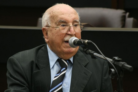 Vereador Elias Murad em Plenário da Câmara Municipal