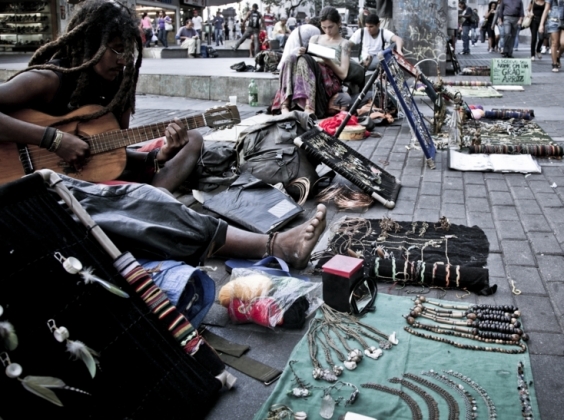 Em pauta hippies na Pça. Sete, revitalização do centro e deficientes em presídios 