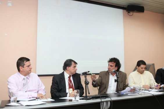 Comissão discute reajuste da Taxa de Coleta de Resíduos