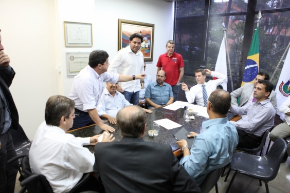 Vereadores discutiram que medidas podem ser postas em prática pela Câmara para enfrentar eventuais ameaças de desabastecimento