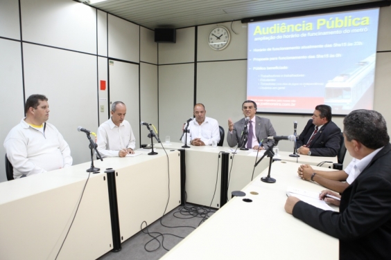 Audiência discutiu PL que propõe ampliar horário de funcionamento do metrô. Foto: Mila Milowski