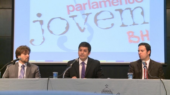 Cerimônia marca abertura de projeto de formação política para jovens