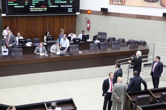 Plenário simplifica regras para apresentação de PL de iniciativa popular