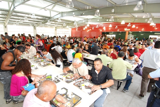 Usuários apontaram problemas estruturais na maior unidade do Restaurante Popular, localizado no Barreiro (Foto: Portal PBH)
