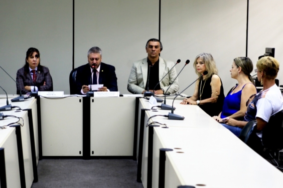 Seminário da CPI - Maus Tratos de Animais da Câmara dos Deputados - Divulgação CMBH
