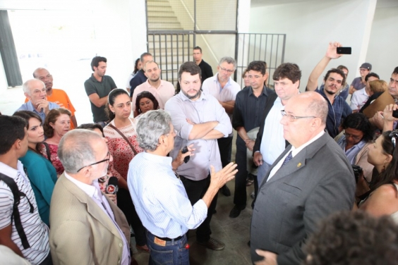 Diante da falta de esclarecimentos da Prefeitura, o parlamentar irá requerer cópia do contrato de cessão do espaço