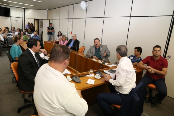 Vereadores na audiência pública de prestação de contas da Câmara