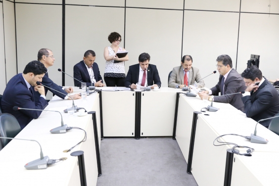 Comissão de Transporte reunida no Plenário Helvécio Arantes. Foto: Abraão Bruck/Câmara de BH