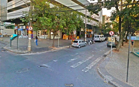 Um dos trechos a serem vistoriados pela Comissão, na esquina da Rua Vitório Magnavacca com Avenida Mário Werneck, no Bairro Buritis