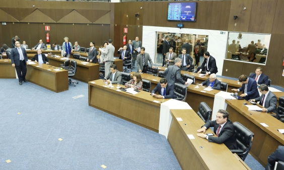 Na reunião ordinária do dia 6/12, Plenário aprova em 1º turno a tomada de empréstimo pelo Município 