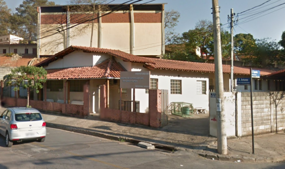 Fachada do Centro de Esterilização de Cães e Gatos Oeste, no Bairro Salgado Filho
