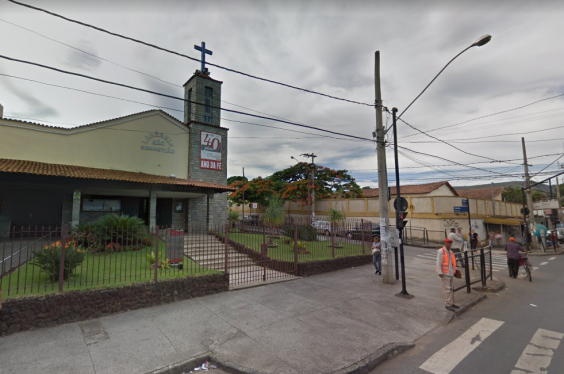 Imagem mostra a fachada da Paróquia de São Sebastião, no Bairro Betânia