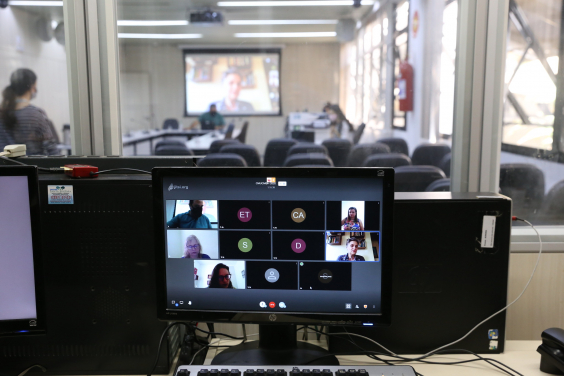 Reunião com convidados, da Comissão de Mulheres, nesta segunda-feira (31/8), para debater o atendimento a crianças em hospitais de Belo Horizonte, incluindo caso de estupro, em 2015, no Hospital João Paulo II, da Rede Fhemig