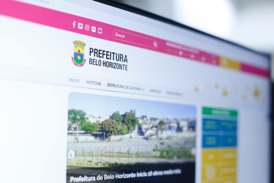 Imagem mostra site da PBH 