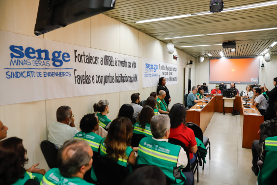 Trabalhadores da Urbel durante audiência pública