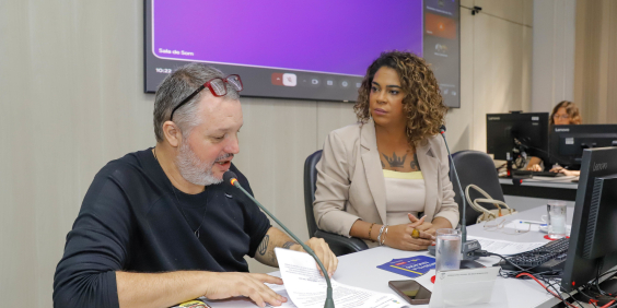 vereadores Pedro Patrus e Juhlia Santos, em plenário