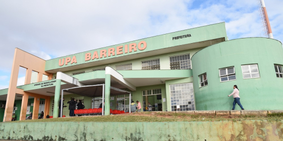 fachada de unidade de pronto atendimento na região do barreiro