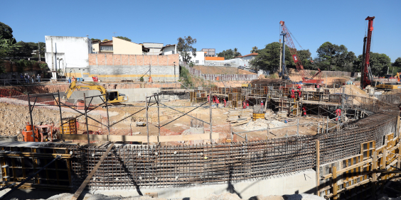 Obras no sistema de drenagem de reservatório profundo no Vilarinho 2 