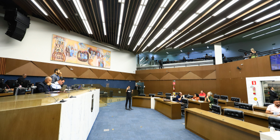 Plenário da CMBH durante reunião com votações