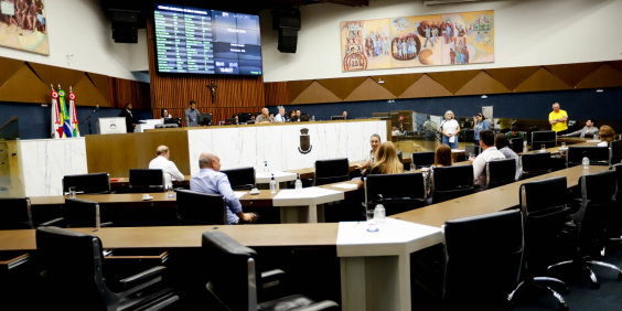 Vereadores no Plenário Amintas de Barros