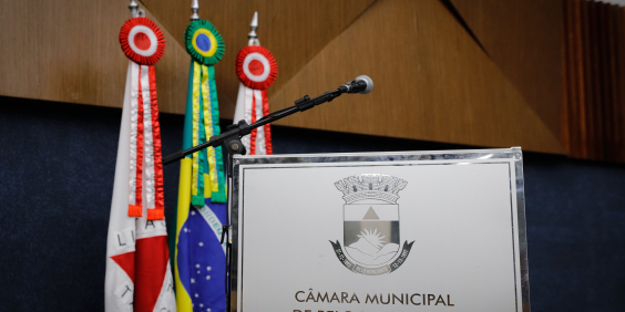 Púlpito do plenário Amintas de Barros