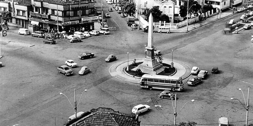 foto histórica da praça da Savassi