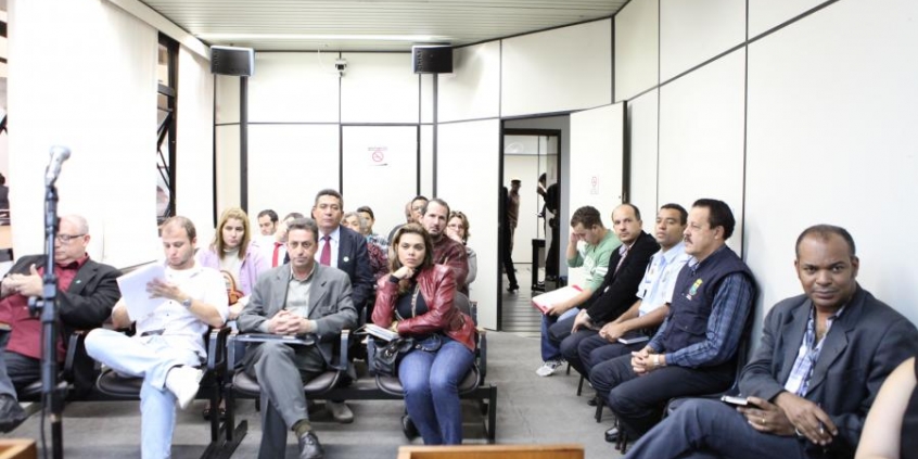 Violência contra professores foi tema de audiência