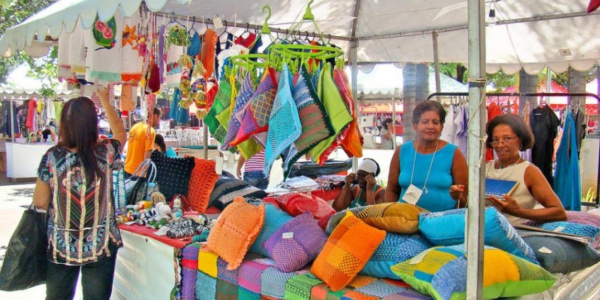Comerciantes do entorno do Mineirão denunciam prejuízos com a proibição das vendas. Foto: Portal PBH