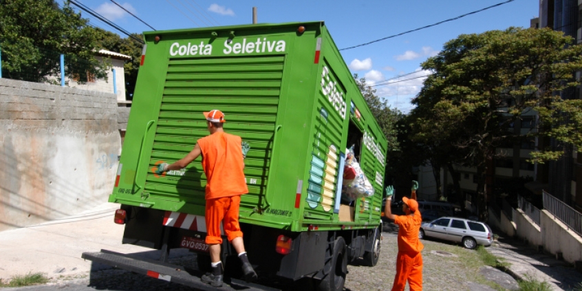 Serviço de coleta seletiva da PBH privilegia algumas regiões da cidade. Foto: Breno Pataro