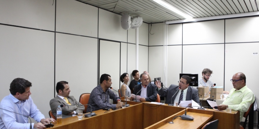 Comissão discutiu regras para estacionamento no entorno do Mineirão. Foto: Bárbara Esteves