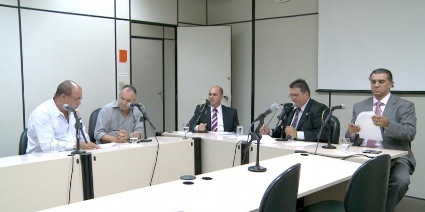 Comissão de Desenvolvimento Econômico e Sistema Viário em reunião dia 1º de abril