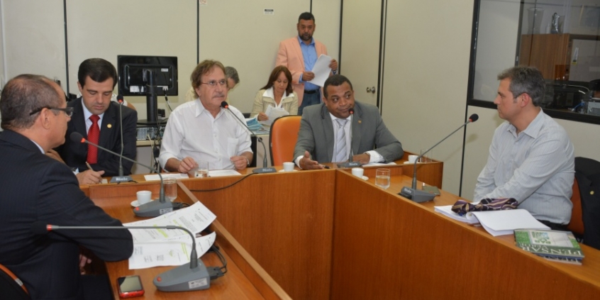 Comissão de Legislação e Justiça debaterá a legalidade do consumo de álcool em estádios. Foto: Bernardo Dias/CMBH