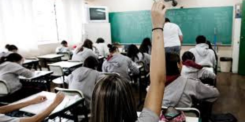 Audiência da Comissão de Educação vai discutir falta de vagas para alunos do ensino médio na região