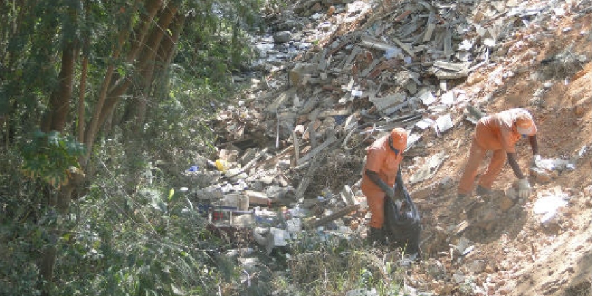 Falta de espaços para destinação adequada leva ao descarte irregular, prejudicando o meio ambiente (Foto: Portal PBH)
