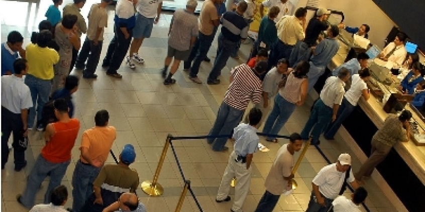 Lei municipal prevê tempo de espera máximo de 15 minutos