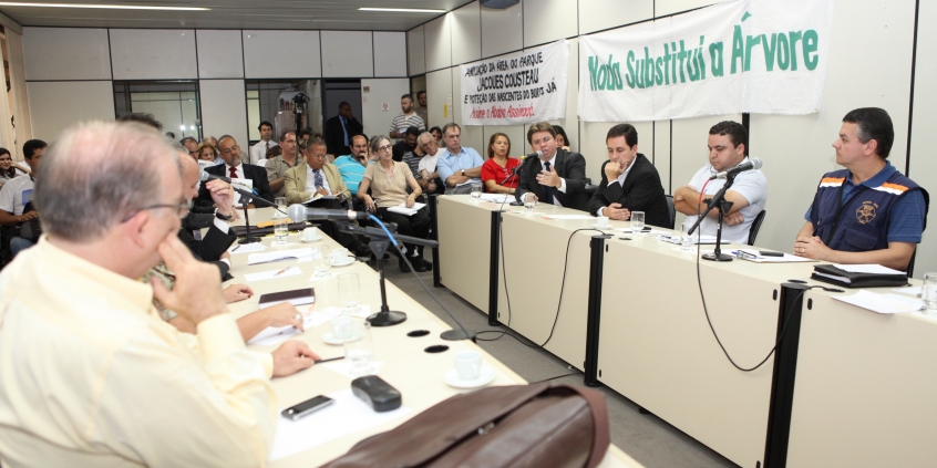 Audiência reuniu moradores, construtoras e poder público