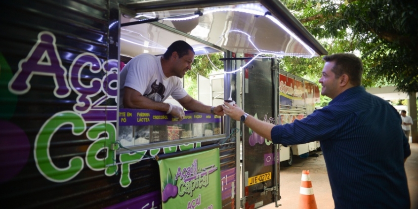 Projeto autoriza funcionamento dos restaurantes móveis em logradouro público | Foto: José Cruz/Agência Brasil