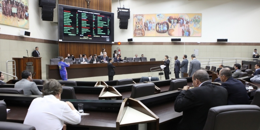 Vereadores da oposição lançam mão de manobras regimentais para obstruir votação de projetos polêmicos