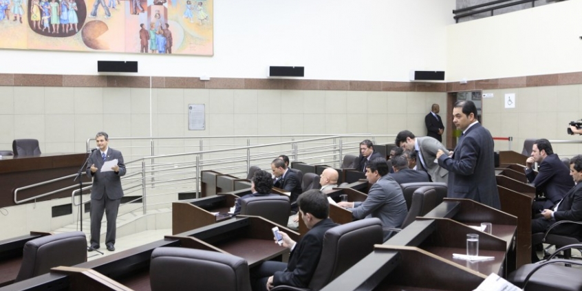 Vereadores na 62ª reunião plenária ordinária, realizada em 9 de agosto de 2013