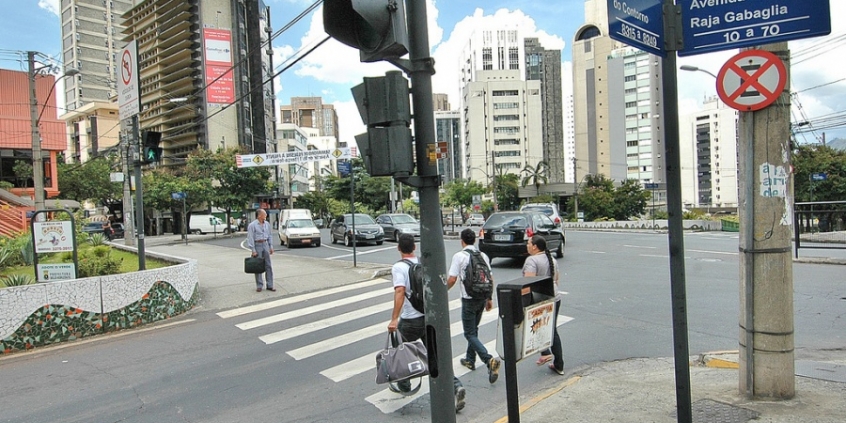 Em pauta, assaltos nas avenidas N. Sra. do Carmo e Raja - Foto: Breno Pataro/Portal PBH