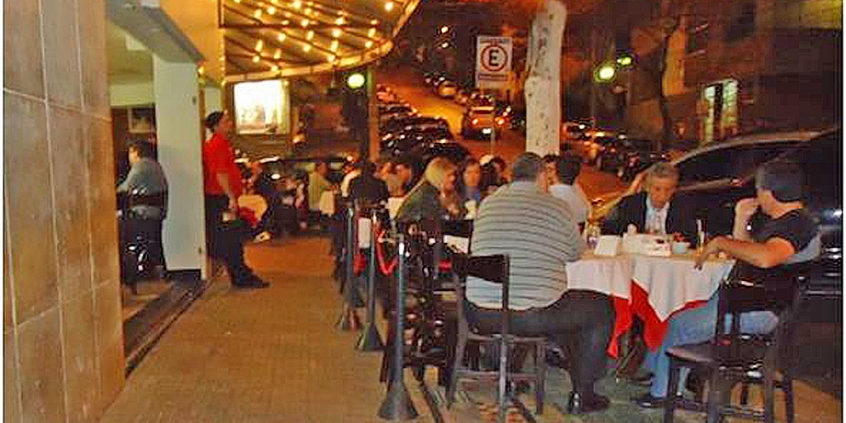 Bar no Bairro de Lourdes